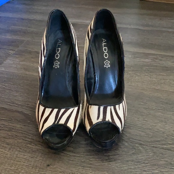 Zebra Print Open Toe Heels - Picture 2 of 6